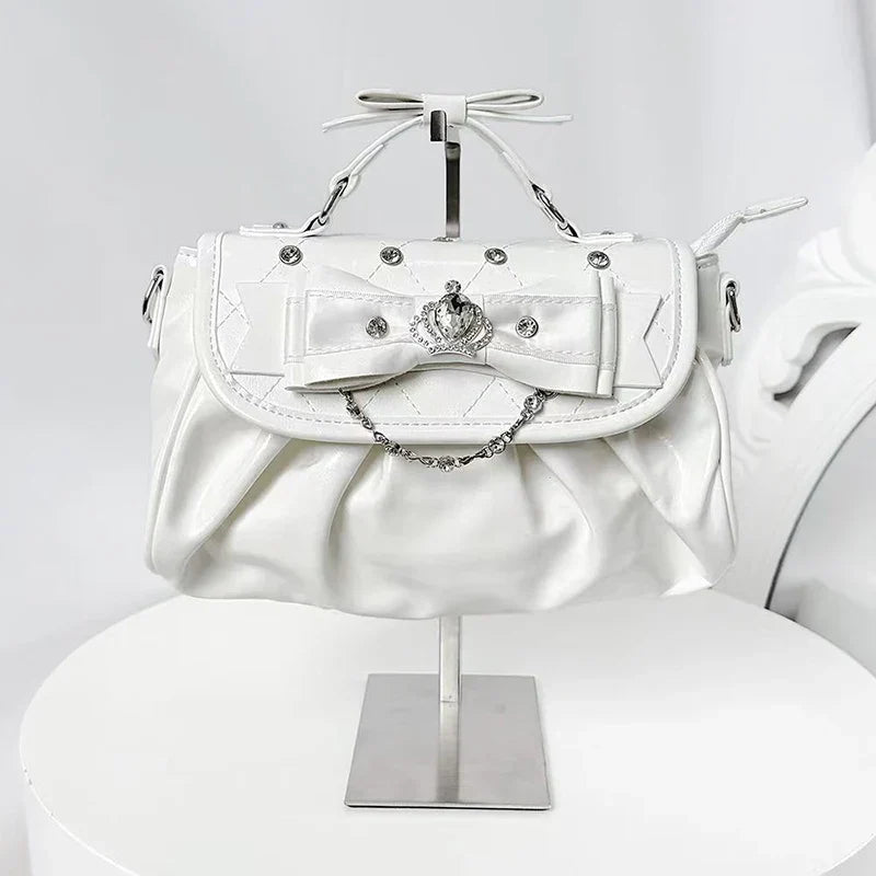 Bolso de Hombro Blanco con Lazo y Strass – Elegante y Versátil