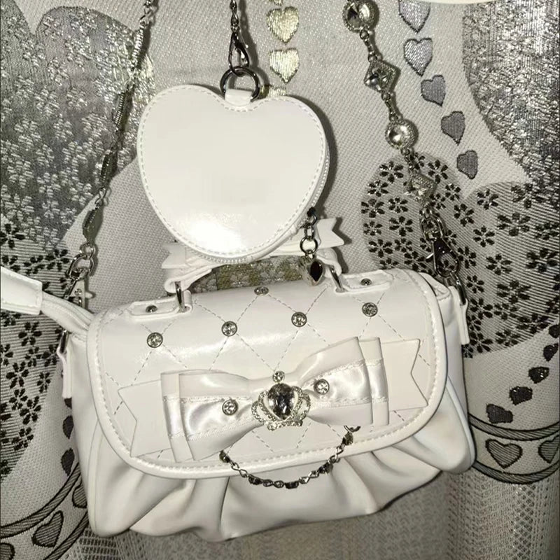 Bolso de Hombro Blanco con Lazo y Strass – Elegante y Versátil